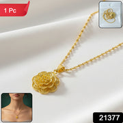 Elegant Floral Design Gold Plated Pendant Necklace (1 Pc) thumbnail 7