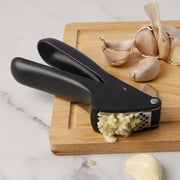 Manual Garlic Press Crusher Tool (1 Pc) thumbnail 2