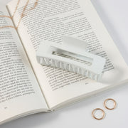 Large Stylish Plastic Hair Clip (1 Pc) thumbnail 4