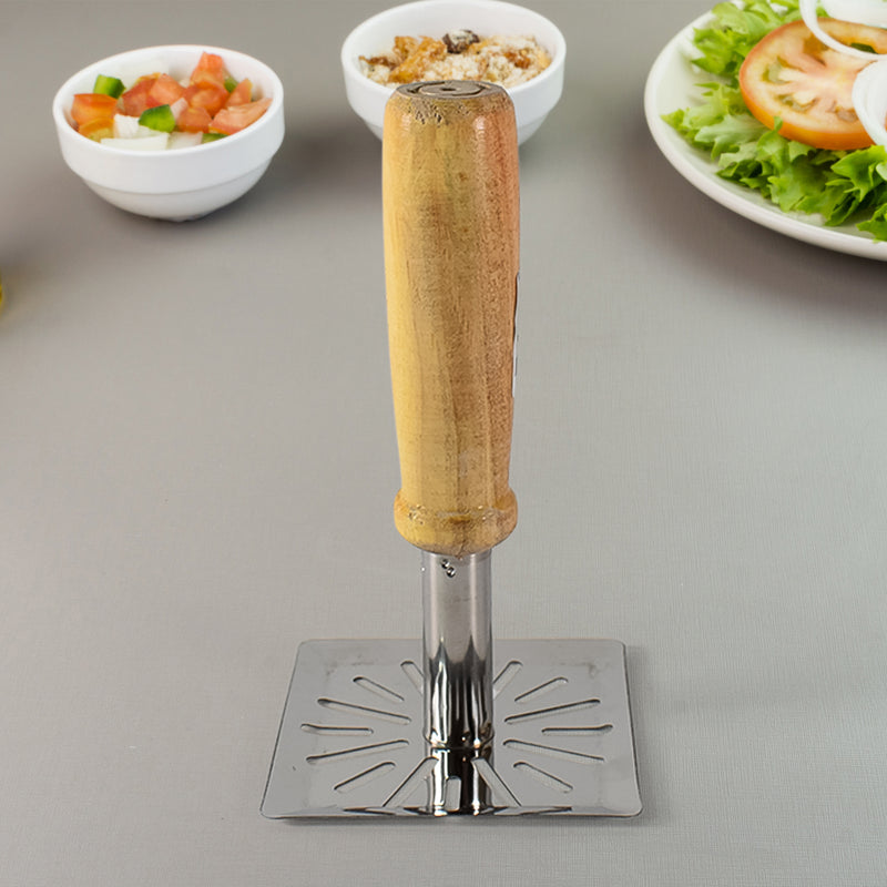 Kitchen Tools Wooden Handle Square Stainless Steel Potato Masher (1 Pc)