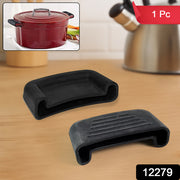 Premium Silicone Heat Resistant Pot Handle Cover For Cookware (1 Pc) thumbnail 6