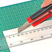 7532 Heavy Duty 18 Mm Cutter Knife Set With Rubbered Handle With Extra Blades Best Use  For Office And Home Use thumbnail 1
