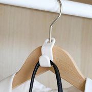 1700 Plastic Clothes Hanger With Non-slip Pad thumbnail 4