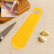 Multipurpose Garlic And Ginger Grater Peeler Tool With Hanging Hook  1 Pc thumbnail 5